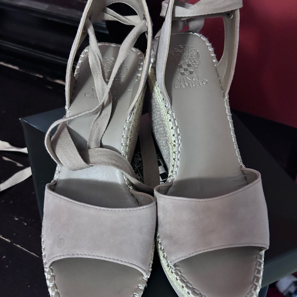 Vince Camuto Women's Tan Espadrille Sandals - Picture 1 of 7